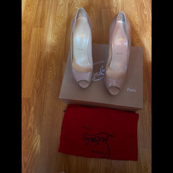 Christian Louboutin Platform - Picture 10 of 12